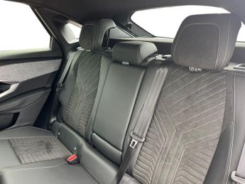 Peugeot E 3008 73kwh Gt Suv 5dr Electric Auto (210 Ps)