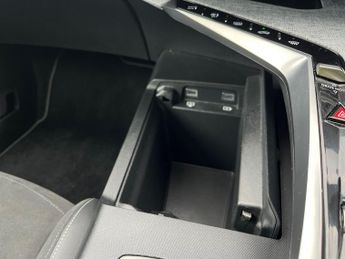 Peugeot E 3008 73kwh Gt Suv 5dr Electric Auto (210 Ps)