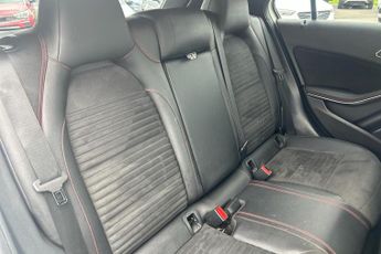 Mercedes Benz A Class 2.1 A200d Amg Line (executive) Hatchback 5dr Diesel 7g Dct Euro 