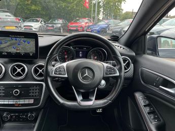 Mercedes Benz A Class 2.1 A200d Amg Line (executive) Hatchback 5dr Diesel 7g Dct Euro 