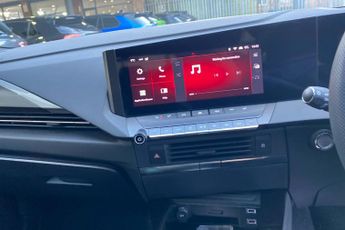 Vauxhall Astra 1.2 Turbo Ultimate Hatchback 5dr Petrol Auto Euro 6 (s/s) (130 P