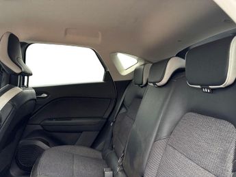 Renault Captur 1.3 Tce Se Edition Suv 5dr Petrol Edc Euro 6 (s/s) (140 Ps)