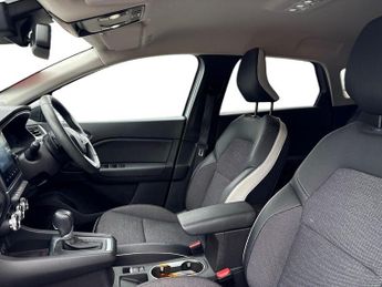 Renault Captur 1.3 Tce Se Edition Suv 5dr Petrol Edc Euro 6 (s/s) (140 Ps)