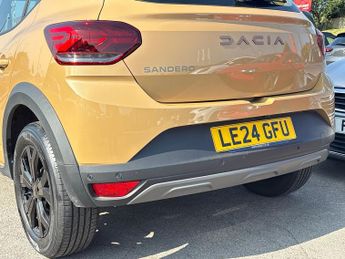 Dacia Sandero Stepway 1.0 Tce Extreme Hatchback 5dr Petrol CVT Euro 6 (s/s) (90 Ps)