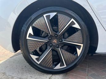 Cupra Born E Boost 59kwh V3 Hatchback 5dr Electric Auto (230 Ps)