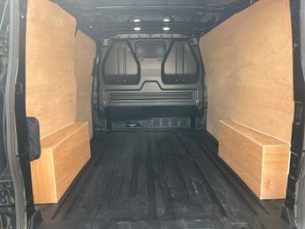 Ford E Transit Custom 320 65kwh Limited Panel Van 5dr Electric Auto L1 H1 (136 Ps)
