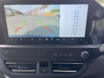 Ford E Transit Custom 320 65kwh Limited Panel Van 5dr Electric Auto L1 H1 (136 Ps)