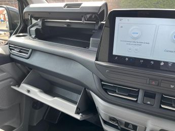 Ford E Transit Custom 320 65kwh Limited Panel Van 5dr Electric Auto L1 H1 (136 Ps)