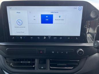 Ford E Transit Custom 320 65kwh Limited Panel Van 5dr Electric Auto L1 H1 (136 Ps)