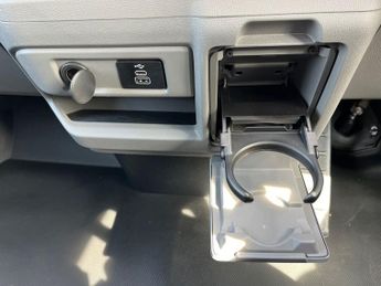Ford E Transit Custom 320 65kwh Limited Panel Van 5dr Electric Auto L1 H1 (136 Ps)