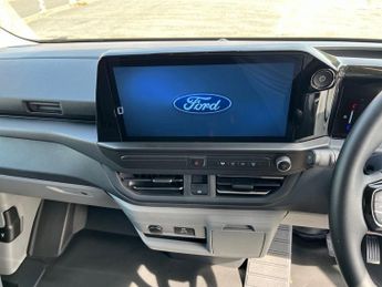 Ford E Transit Custom 320 65kwh Limited Panel Van 5dr Electric Auto L1 H1 (136 Ps)