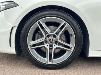 Mercedes Benz A Class 2.0 A200d Amg Line Hatchback 5dr Diesel 8g Dct Euro 6 (s/s) (150