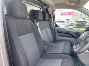 Vauxhall Vivaro Electric 3100 75kwh Dynamic Panel Van 6dr Electric Auto L1 H1 (7.4kw Char
