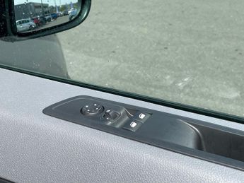 Vauxhall Vivaro Electric 3100 75kwh Dynamic Panel Van 6dr Electric Auto L1 H1 (7.4kw Char