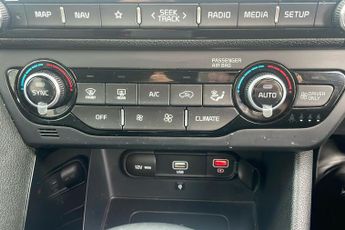 Kia Niro Self Charging Hybrid 1.6 Gdi 3 Suv 5dr Petrol Hybrid Dct Euro 6 (s/s) (139 Bhp)