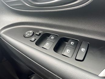 Hyundai I20 1.0 T Gdi Mhev Premium Hatchback 5dr Petrol Hybrid Dct Euro 6 (s