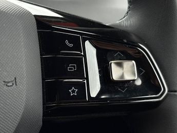 MG Mg4 64kwh Trophy Long Range Hatchback 5dr Electric Auto (203 Ps)