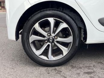 Hyundai I10 1.2 Premium Se Hatchback 5dr Petrol Auto Euro 6 (87 Ps)