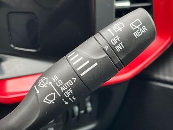 Vauxhall Mokka Electric 50kwh Sri Premium Suv 5dr Electric Auto (136 Ps)