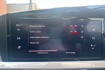 Vauxhall Mokka Electric 50kwh Ultimate Suv 5dr Electric Auto (136 Ps)