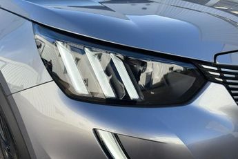 Peugeot E 2008 50kwh Gt Premium Suv 5dr Electric Auto (136 Ps)
