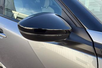 Peugeot E 2008 50kwh Gt Premium Suv 5dr Electric Auto (136 Ps)