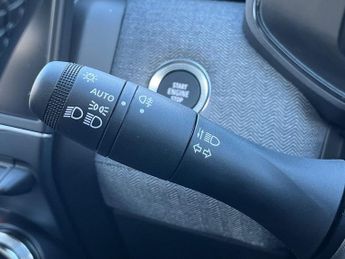 Renault Clio 1.6 E Tech Techno Hatchback 5dr Petrol Hybrid Auto Euro 6 (s/s) 