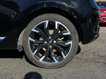 Renault Clio 1.6 E Tech Techno Hatchback 5dr Petrol Hybrid Auto Euro 6 (s/s) 