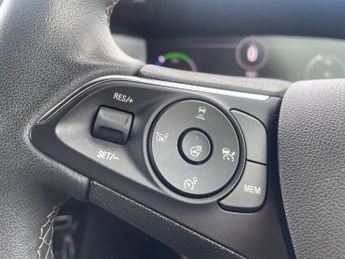 Vauxhall Mokka Electric 50kwh Sri Premium Suv 5dr Electric Auto (136 Ps)