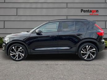 Volvo Xc40 2.0 B4 Mhev R Design Pro Suv 5dr Petrol Hybrid Auto Euro 6 (s/s)