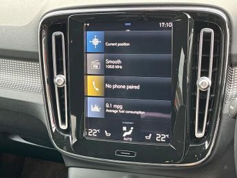Volvo Xc40 2.0 B4 Mhev R Design Pro Suv 5dr Petrol Hybrid Auto Euro 6 (s/s)