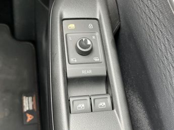 Cupra Born E Boost 58kwh V2 Hatchback 5dr Electric Auto (230 Ps)