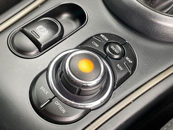 MINI Countryman 2.0 Cooper S Classic Suv 5dr Petrol Steptronic Euro 6 (s/s) (178