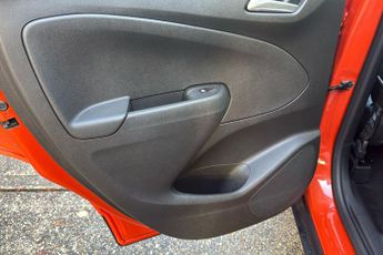 Vauxhall Crossland 1.2 Turbo Elite SUV 5dr Petrol Auto Euro 6 (s/s) (130 ps)