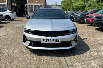 Vauxhall Astra Electric 54kwh Ultimate Hatchback 5dr Electric Auto (156 Ps)