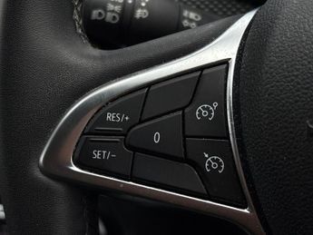 Dacia Sandero Stepway 1.0 Tce Prestige Hatchback 5dr Petrol CVT Euro 6 (s/s) (90 Ps)