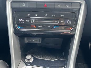 Volkswagen T Roc 1.5 Tsi Life Suv 5dr Petrol Dsg Euro 6 (s/s) (150 Ps)