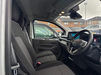 Volkswagen E Transporter T32 65kwh Commerce Plus Panel Van 5dr Electric Auto Rwd Swb (136