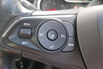 Vauxhall Crossland 1.2 Turbo Elite Nav Suv 5dr Petrol Auto Euro 6 (s/s) (130 Ps)