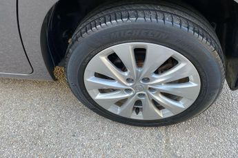 Vauxhall Combo Life 1.2 Turbo Elite MPV 5dr Petrol Auto Euro 6 (s/s) (130 Ps)