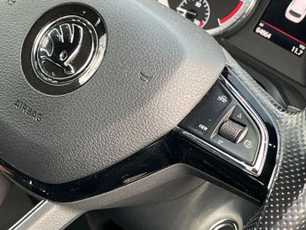 Skoda Kodiaq 2.0 Tdi Sportline Suv 5dr Diesel Dsg 4wd Euro 6 (s/s) (7 Seat) (