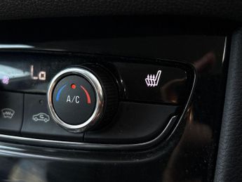 Vauxhall Grandland 1.2 Turbo Ultimate Suv 5dr Petrol Auto Euro 6 (s/s) (130 Ps)