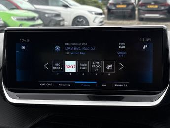 Peugeot 208 1.2 Puretech Gt Premium Hatchback 5dr Petrol Eat Euro 6 (s/s) (1