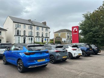 Vauxhall Grandland 1.2 Turbo Ultimate Suv 5dr Petrol Auto Euro 6 (s/s) (130 Ps)