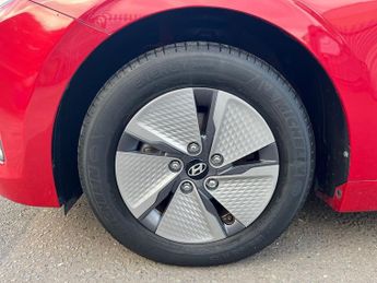 Hyundai Ioniq 1.6 H Gdi Premium Hatchback 5dr Petrol Hybrid Dct Euro 6 (s/s) (