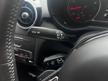 Audi A1 Sportback 1.4 Tfsi S Line Sportback 5dr Petrol S Tronic Euro 6 (s/s) (nav)