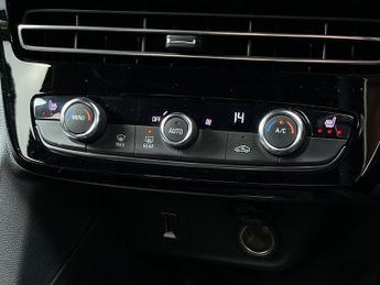 Vauxhall Mokka Electric 50kwh Sri Premium Suv 5dr Electric Auto (136 Ps)