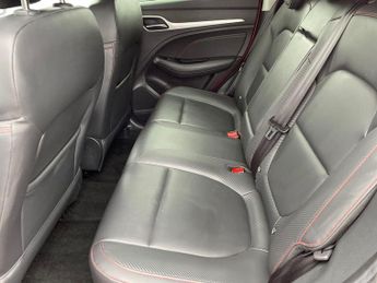 MG ZS EV 72.6kwh Trophy Connect Long Range Suv 5dr Electric Auto (156 Ps)