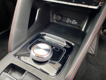 MG ZS EV 72.6kwh Trophy Connect Long Range Suv 5dr Electric Auto (156 Ps)