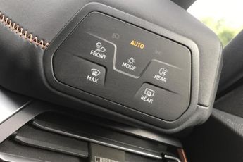 Cupra Born E Boost 77kwh V3 Hatchback 5dr Electric Auto (4 Seat) (230 Ps)